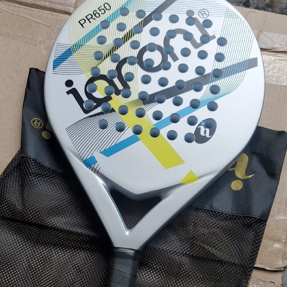 Iaroni Paddle Racket with Cover - Picture 4 of 5
